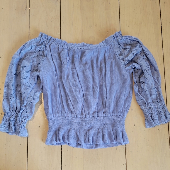 🌺3 for $10 She + Sky Lace Sleeve Off the Shoulder Blouse - Picture 8 of 9